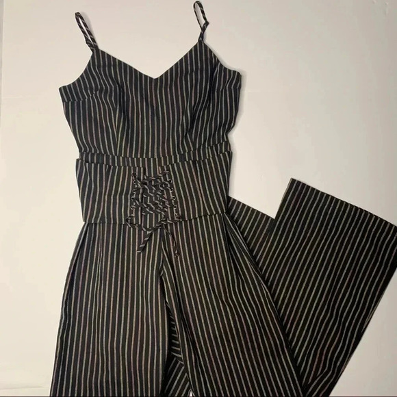 Cupcakes and Cashmere Jaiden Corset tie Jumpsuit Size 4 - Picture 5 of 9